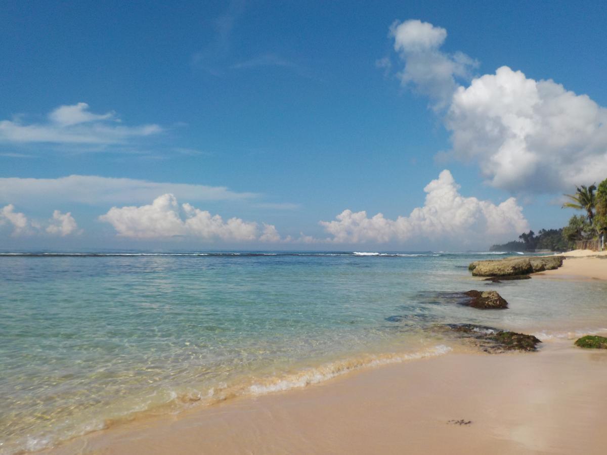 Bed and Breakfast Lilly House Unawatuna Esterno foto