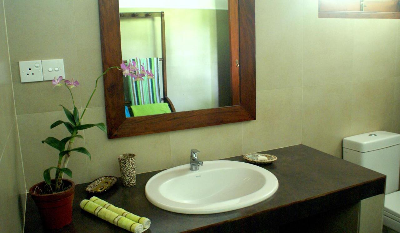 Bed and Breakfast Lilly House Unawatuna Esterno foto